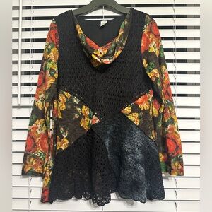 🛍️ This That  Super Cute multi color top Size L (tag is removed measurements)